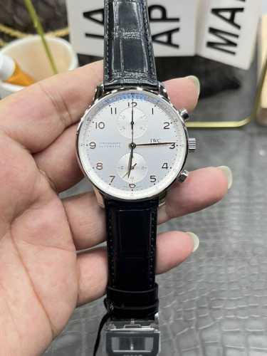 V gold material white red green Bulgari high-grade mother-of-pearl interval diam