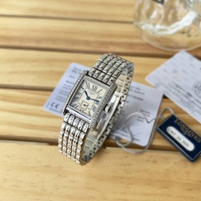 Original product with genuine accessories. Longines Mini DolceVita L5 716 Small
