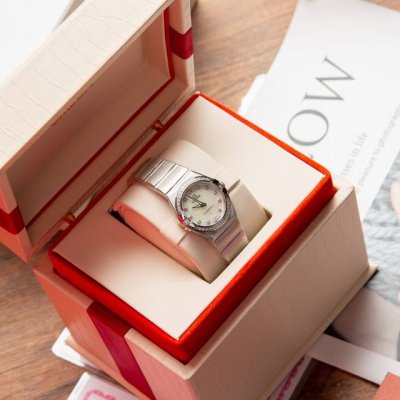 Omega Model 123.15.27.60.55 4. The fourth generation of the Constellation eterna