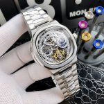 Price: Brand: Patek Philippe - Nautilus, a prestigious high-end men's watch! Lux