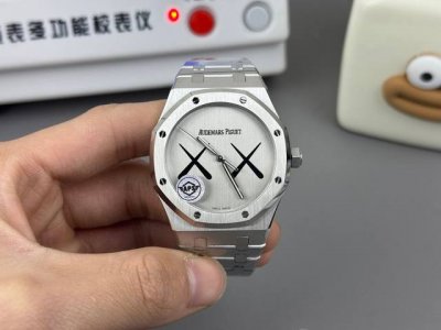 New Product Audemars Piguet Co-Branded With Kaws' New Product 0 The Co-Branding