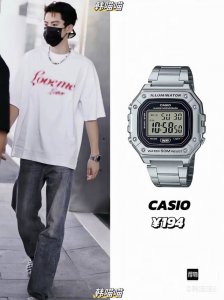 The cool metal frame of this B5000 is simply the perfect stacking watch! The squ