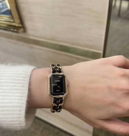 Chanel Black Gold Sugar Cube Watch, a style that makes anyone look beautiful, se - Click Image to Close