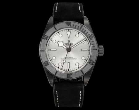 Gr Factory Tudor Kv3 Black Bay Black Samurai Transparent Case Watch. A dark eye - Click Image to Close