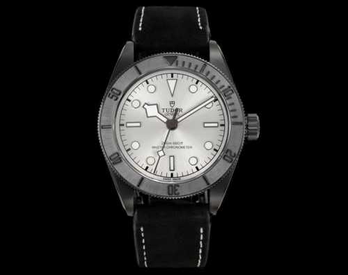 Gr Factory Tudor Kv3 Black Bay Black Samurai Transparent Case Watch. A dark eye