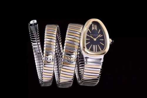 The Bulgari Serpentine Tubogas watch with diamonds, the image of the snake that