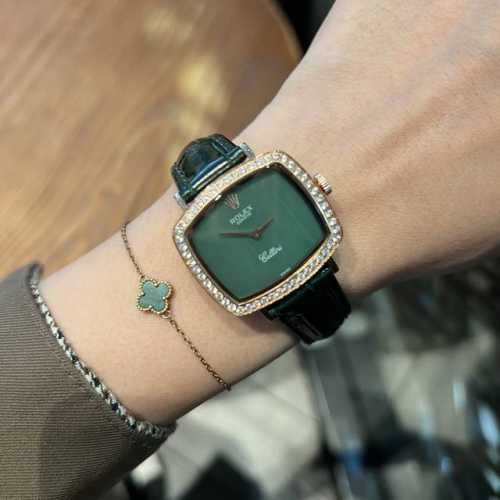 Rolex 1970s Vintage Limited Edition Watch. Skilled at blending vintage elements