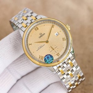 Gold + 50 Third-Generation Butterfly Fly Elegant Watch Makes A Grand Debut. The