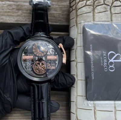 Jacob&Co - Czech Leopard New Arrival. Made of stainless steel and available in a