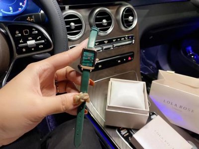 Lola Rose's green watch is a hot item. It's a favorite among goddesses. Lola Ros
