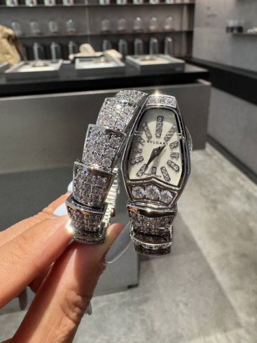 Gold and white, same price Bulgari jewelry watch Brand: Bvlgari Bulgari Series: