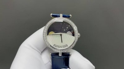 Van Cleef & Arpels Poetic Complications Vcarn 0 watch Custom mechanical movemen
