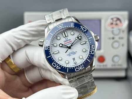 White-Gold Or-Factoy will begin a new chapter in the legendary replica watch se - Click Image to Close