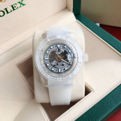Hot item! The modified Rolex Submariner! Sapphire crystal hollow version! breaks