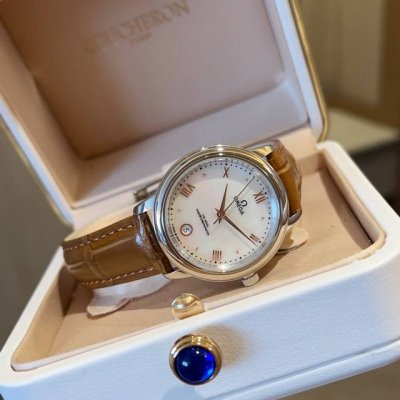 White Rose Diamond 30 Taiwan Factory Comes With A Red Gift Bag. Omega De Ville Q