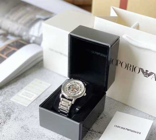The popular Armani Ar1980 silver hollow perspective automatic mechanical watch!