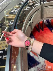 Viviennewestwood The Queen Mother's Watch, Which Was Watched By 20,000 People, I