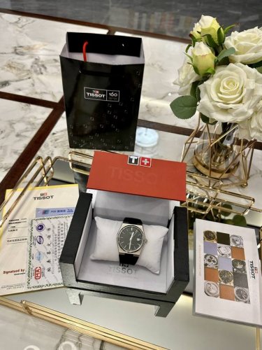 Tissot's popular Le Locle collection has arrived and is a hot seller. Perfect f