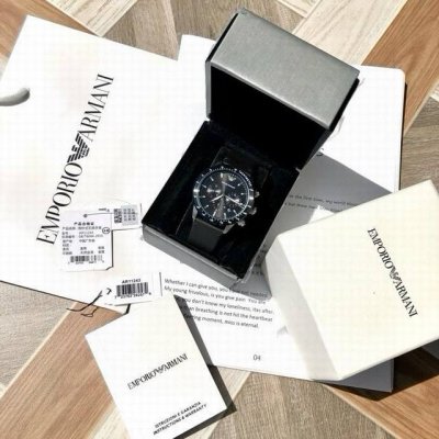 Original Armani quartz men's watch, new model from the counter! The hottest men