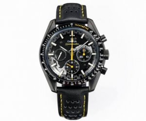 Tw The dial of Omega Speedmaster Dark Side of the Moon "Apollo 8" is carved to i