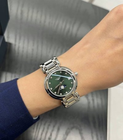 The Longines Heart Moon series shoes in Mountain Green are absolutely stunning!