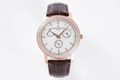 Rmf A meticulously crafted Vacheron Constantin Patrimony watch. Case size: 41.5m
