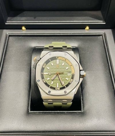 Audemars Piguet Royal Oak 15720St Avocado Green. The Audemars Piguet Royal Oak O