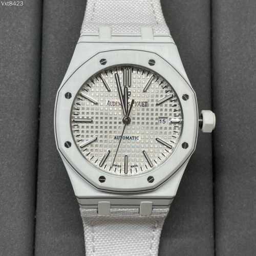 Audemars Piguet Royal Oak high-end watches have been paying more and more atten