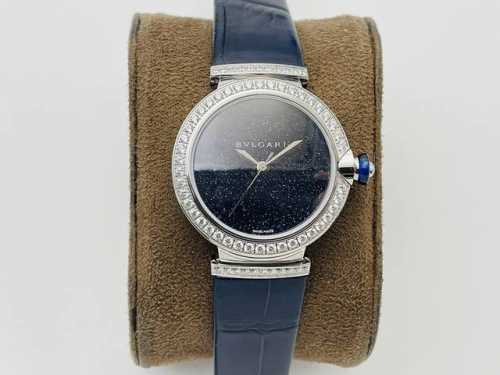 The Cea watch embodies radiant light and modern feminine charm, making every day