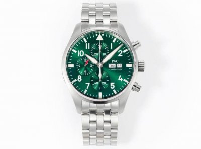 Twnew Product! Iwc Iwc Pilot Series Iw378003. 1. The Watch Is Made Of Rose High-