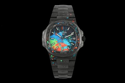 Diw Full Carbon 5711 Nautilus. The Diw 5711, made entirely of carbon fiber, is t