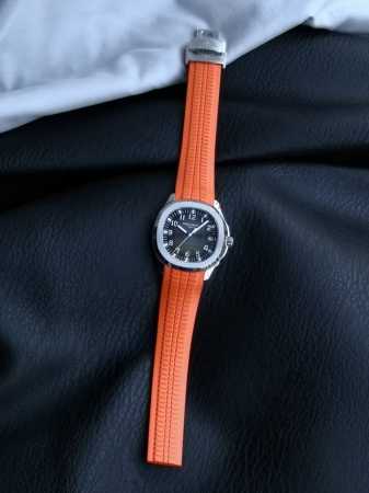 A top-of-the-line Patek Philippe Aquanaut series replica, comparable to the genu - Click Image to Close