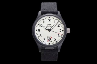 Xr A brand new masterpiece, a testament to craftsmanship: the Iwc Pilot's Watch