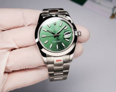 Taiwan manufacture makes a strong comeback with this stunning Rolex Oyster Perpe