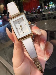 Gol D Popular Gucci This Brand Is A Model Of Minimalism. Its Biggest Feature Is