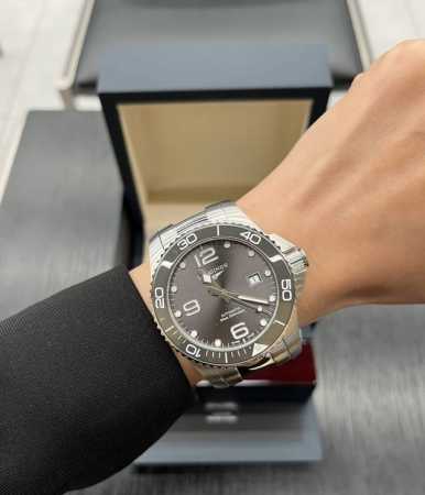 The Longines Conquest grey dial is truly sophisticated, with a simple and elegan - Click Image to Close