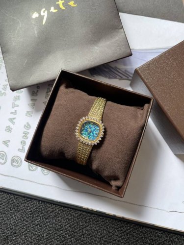 Agete Sunflower Square Dial Wheat Ear Gold Dial The wheat ear vintage watch that