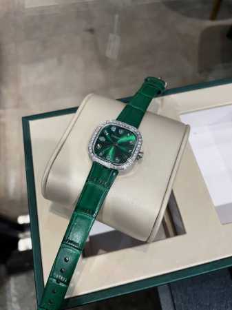 How Can You Miss New Equipment? ~~ Order Now And Get A Pair Of Watch Straps And - Click Image to Close