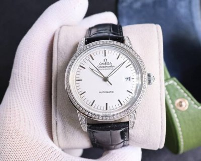 Omega - Omega's Hottest New Model, Featuring A New 3D Pot Lid Design, Crafted Ov
