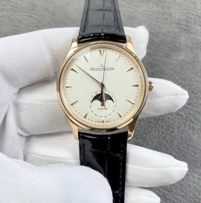 Jaeger-LeCoultre Master Moon Phase Dress Watch for Men Q1368420. Case diameter 3
