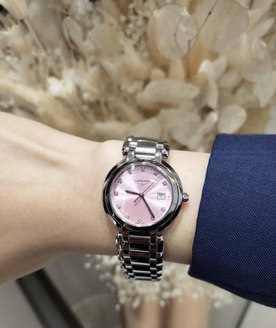 Heartbeat strikes the heart of Longines Heart Moon Sakura Plate The speed of ch
