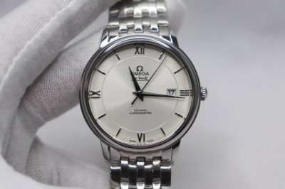 Mks' classic masterpiece returns with a fresh new look. The most powerful Omega