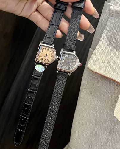 White Case Rose Gold 390 Cartier Table Clock Series. The History Of Cartier Cloc