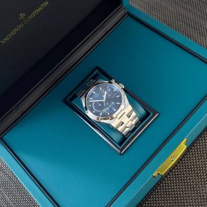 Vacheron Constantin Overseas Multifunction Watch: Elegant, Gentlemanly, and Extr