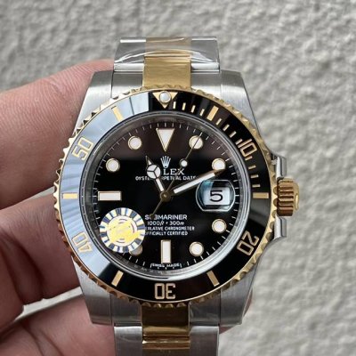 New Submariner Series 116613 Gold Black Blue Ghost Size: 40mm. With many years