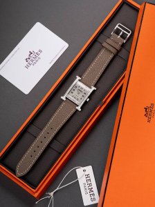 When geometric angles meet dazzling diamonds, time becomes the most elegant work