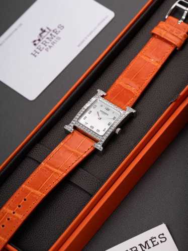 When geometric angles meet dazzling diamonds, time becomes the most elegant work