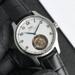 At Iwc, only the most experienced master watchmakers are entrusted with the task