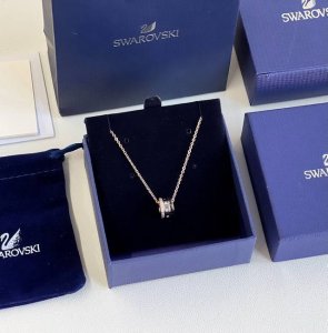 Swarovski Hint Pendant Various Plating Lucky Clavicle Chain Three Rings Removabl