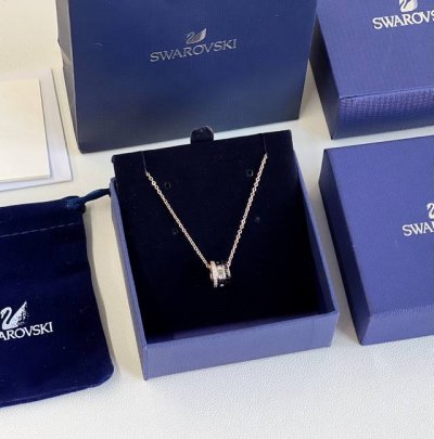 Swarovski Hint Pendant Various Plating Lucky Clavicle Chain Three Rings Removabl
